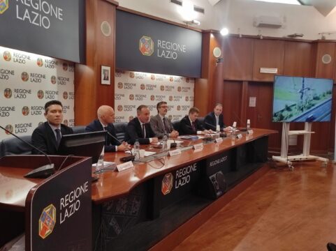 Rodolfo Laurenti, direttore del Consorzio (in primo piano), e, accanto, il prof. Paolo Tarolli