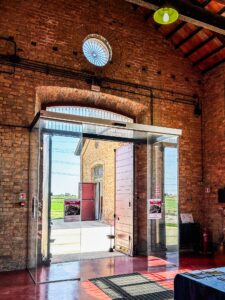 Bussola in ingresso