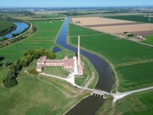 Il museo Ca' Vendramin con la nuova pavimentazione esterna.JPG