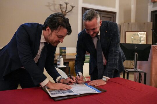Alberto Stefani firma il Patto con Alex Vantini
